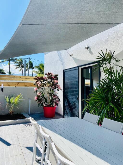 Villa Bois De Couleur Piscine Et Toit Terrasse سانت بيير المظهر الخارجي الصورة